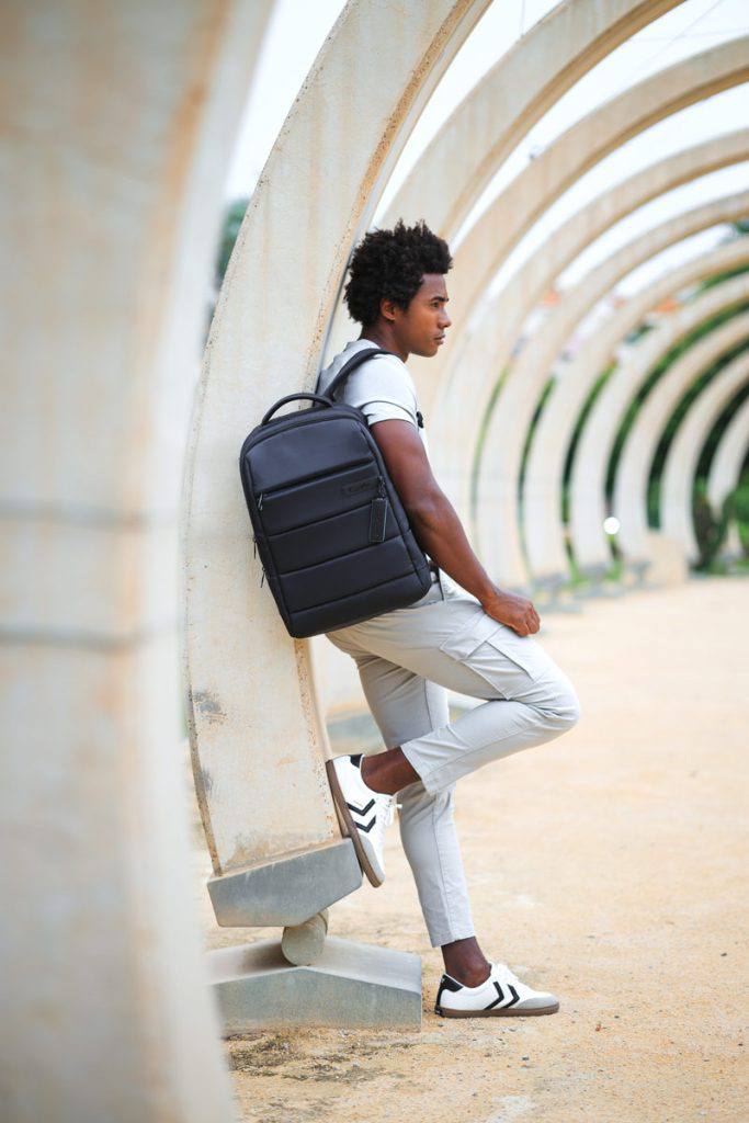 حقيبة عالية الجودة  وتتميز بتصميم عصري (Urban style)